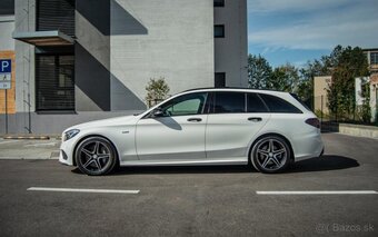 Mercedes-Benz C450 AMG - 8