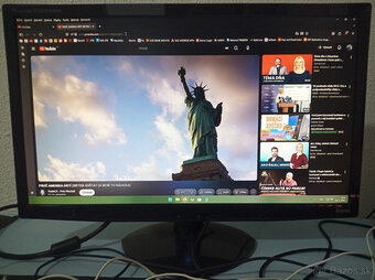 20/22" LCD monitory - 8