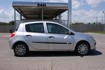 Renault Clio 1.5 dCi Authentique - 8