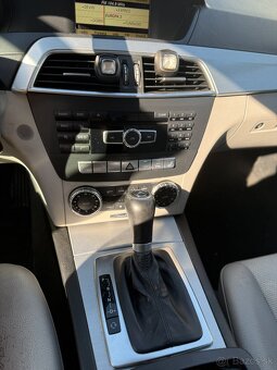 Mercedes-Benz c220 2011 - 8