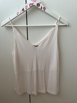 DARUJEM za odvoz: Rôzne topy a tričká - 8