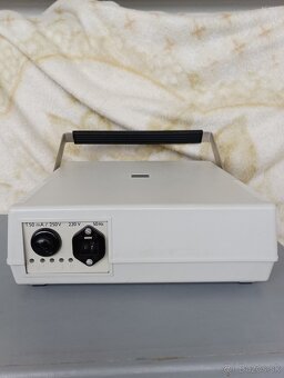 Retro  číslicový multimeter M1T 242A - 8