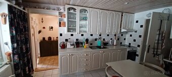 Na predaj krásny, slnečný 7. izbový rodinný dom s komplet vš - 8