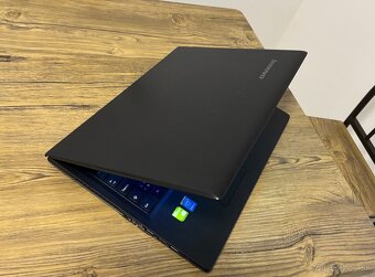 Lenovo/Notebook/i3-5005/4GB RAM DDR3/512GB SSD/2x Grafická - 8