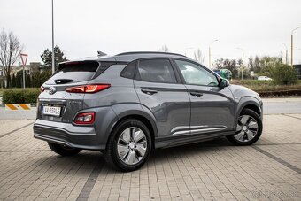 Hyundai Kona Electric 150 PREMIUM - 8
