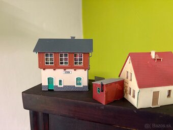 Vláčiky TT - dráha, mesto, budovy, stromy, príslušenstvo - 8