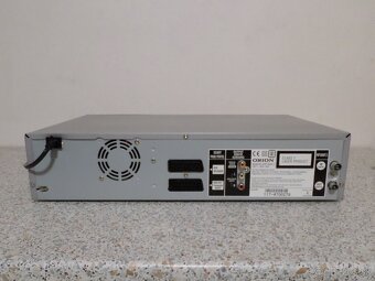 VHS-DVD rekordér Orion VDR-4002 - 8