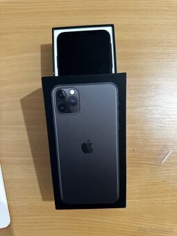 iPhone 11 Pro Max Space Gray - 8
