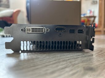 Predám ( kávovar, grafické karty, disky R16) - 8