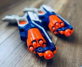 2x Nerf Elite Disruptor - s extra balením nábojov - 8