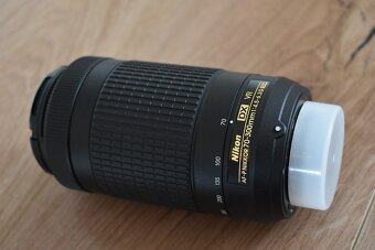 Nikkor 70 - 300 AF-P s VR stabil. - tele zoom objektiv nikon - 8