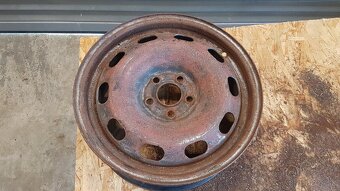 Pieskocací box 1500l - 8