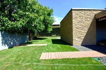 Predaj exkluzívneho viladomu 360m2, Nové Mesto n/V - 8