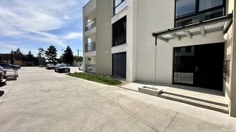 PREDAJ - Nebytový priestor 107 m2 - 8