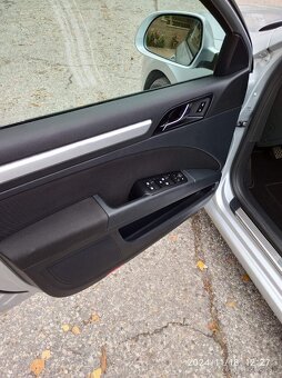 Škoda Superb Combi 1.6 TDI CR Elegance GreenLine - 8