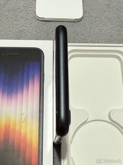 Predám Apple iPhone SE 2022 64GB Black Minimálne známky - 8