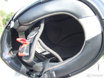 Prilba AGV - 8