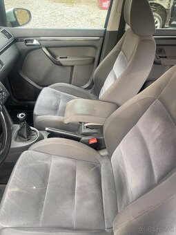 Volkswagen Touran 2.0TDI 103kw Bi-Xenon,Navi - 8