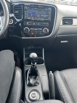 Predám Mitsubushi Outlander 2,2 diesel - 8