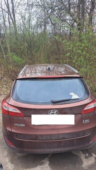 Hyundai i30 - havarované - 8