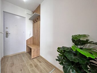 Prenájom zrekonštruovanej garzónky s loggiou – Považská ul - 8