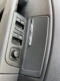 Rozpredam Superb II 2.0 TDI 4x4 M6 - 8