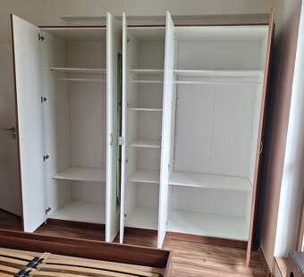 Manželsķá posteľ s roštami, 2KS nočných stolíkov (skriňa) - 8