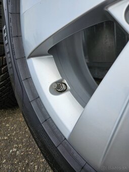 Zimní alu kola Triton 17" Škoda Superb 215/55 R17 - 8