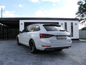Škoda Superb Combi 2.0 TDI Sportline 4x4 DSG,TOP STAV - 8