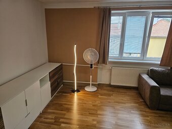 Prenájom 3i byt v centre BB - 8