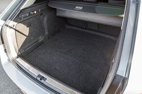 Škoda Superb Combi III Ambition 1.4TSI 110kW M6 01/2018 - 8