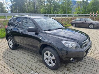 Toyota Rav 4 12/2007 - 8