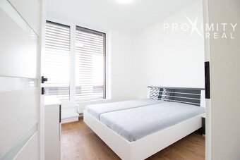 Na prenájom 3 izbový byt s priestrannou 27m2 terasou - 8