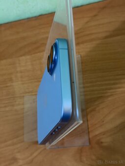 PREDANÉ Dobrý deň Ponúkam na predaj iPhone 17 256GB modrá - 8