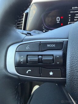 Kia SPORTAGE 1,6 TGDI 118kW - 8