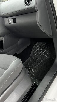 Predam Volkswagen caddy 1,6 TDI 75KW - 8