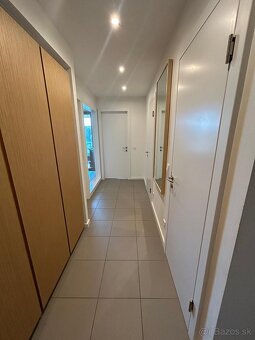 2i Luxusný byt priamo na nábreží Dunaja v Eurovea - 8