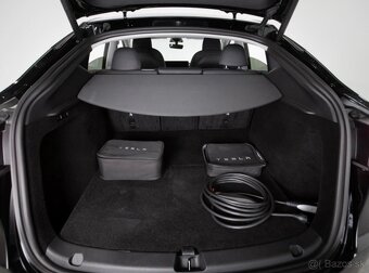 Tesla model Y Performance Long Range Dual Motor - 8