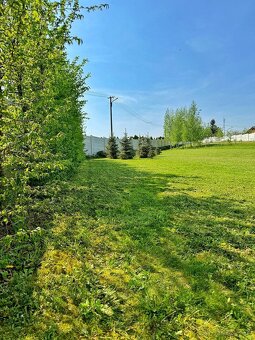 VRÁBLE - rodinný dom s pozemkom 2000 m2 - 8