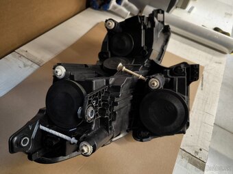 ŠKODA KODIAQ 17 ĽAVÝ SVETLOMET - 8