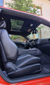 Predám Dodge Challenger 3.6 V6 - 8