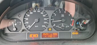 Rozpredám BMW 3 e46 316ti compact - 8