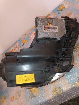Bi-xenon svetlá Touran - 8