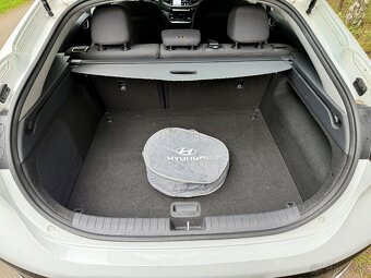Hyundai Ioniq, 28kWh, SoH 92%, KEYLESS s DPH 13 387,- EUR - 8