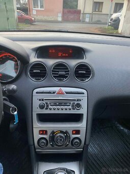 Peugeot 308 1.4 Benzín 164 900km - 8