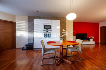 Na predaj polyfunkčná budova v centre Martina - 8