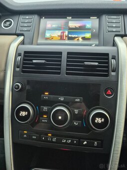 Land Rover Discovery Sport - 8