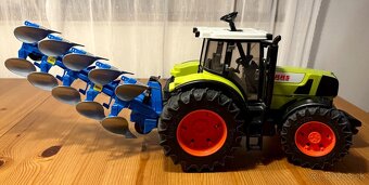 Bruder Claas Atles 936 traktor + vlečka+pluh - 8