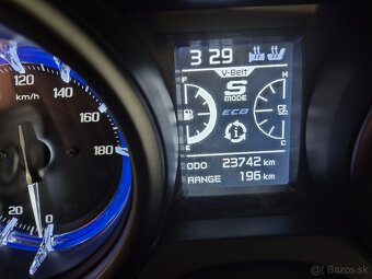 YAMAHA TMAX 560 - 8