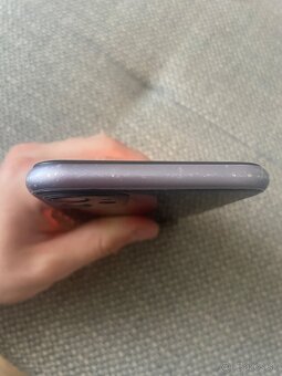 iPhone 11 64gb - 8